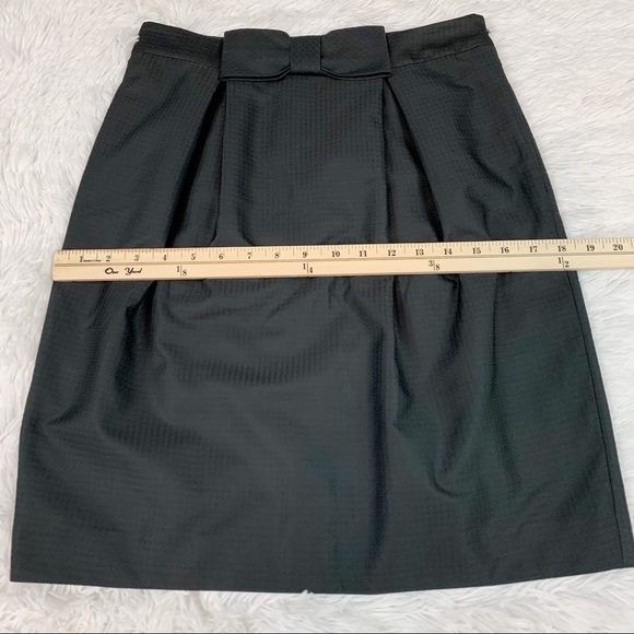 Tibi Bow Accents pleated Knee-Length Skirt in black high waisted - Picture 6 of 10